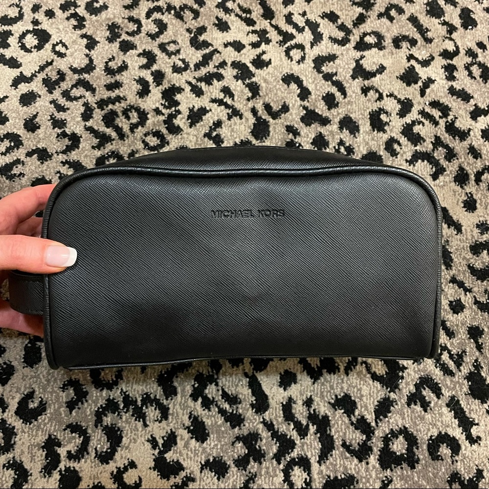 NWOT MICHAEL KORS Faux Leather Cosmetic Bag